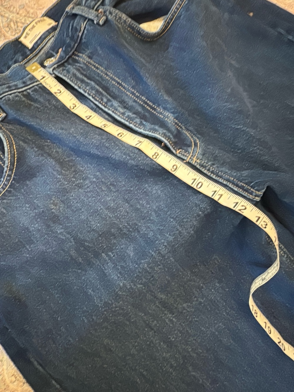 Wide-Leg High-Rise Women's Jeans in Dark Blue - Picture 7 of 11